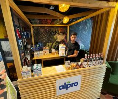 Mobilna kawiarnia dla marki Alpro podczas Danone Day