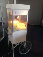 wypożyczenie maszyny do popcornu